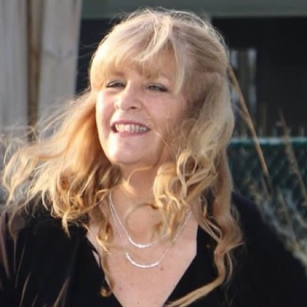Meet your Posher, Lynn